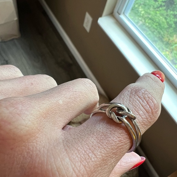 Vintage Retro Silver Tone Lovers Double Knot Loop Ring Size 7 - Picture 4 of 11